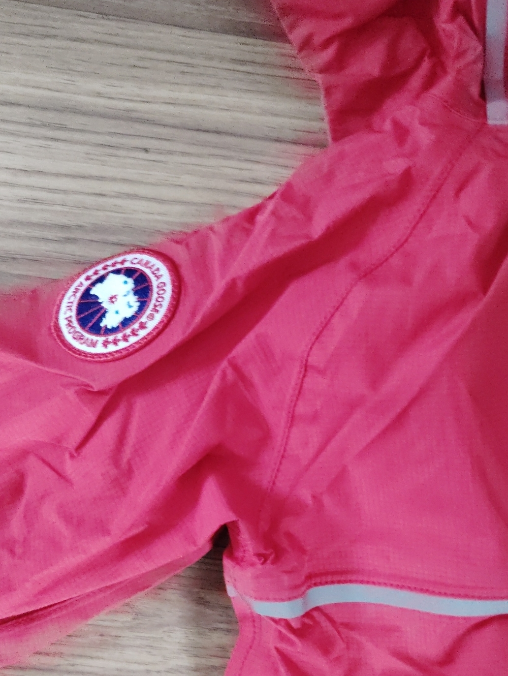 Canada Goose Red Kids Hooded Jacket with Teal Trim - Picture 8 of 12